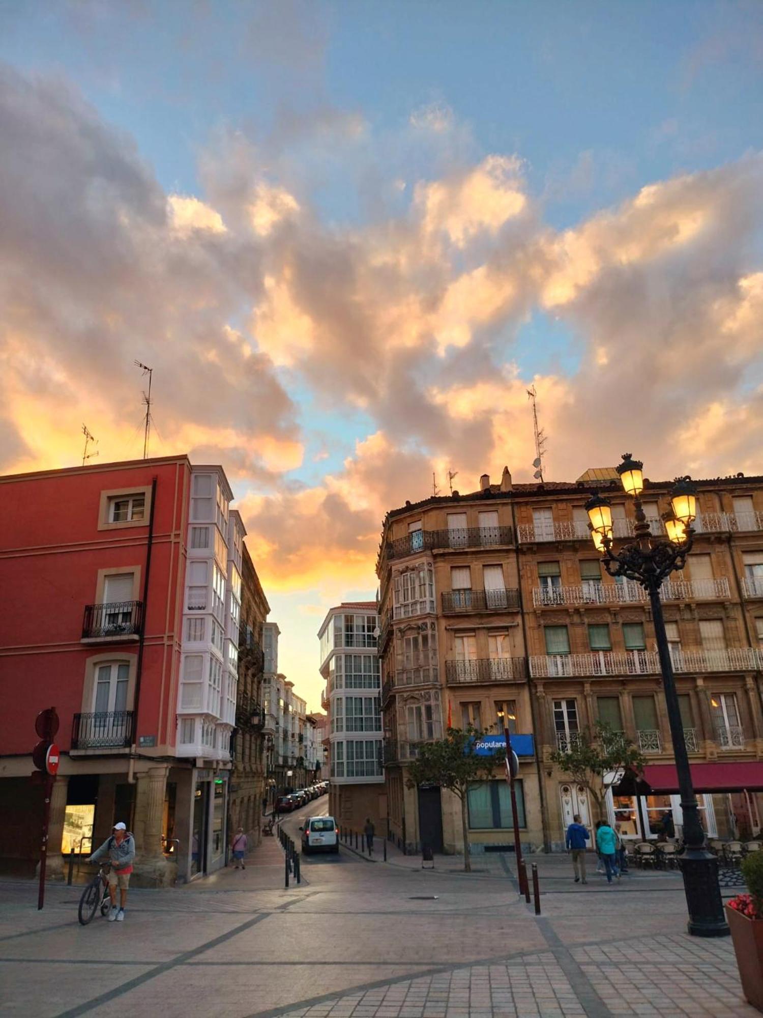 Garnachasblancas Apartment Haro Bagian luar foto